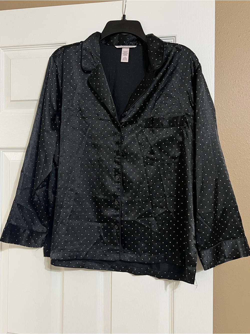 Victoria’s Secret Black Satin studded Pajama Set size Large